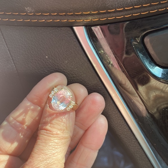 EYE CATCHING 5.60ct light pink kunzite ring w/three .25k diamonds l/r - Picture 2 of 4